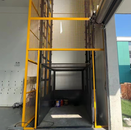 福鼎导轨式升降机助力物流园破解运输难题